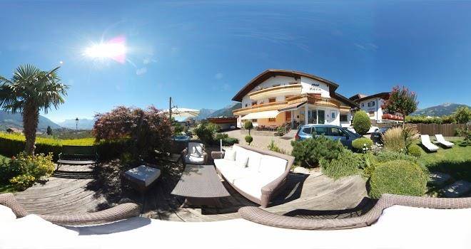 Hotel karin