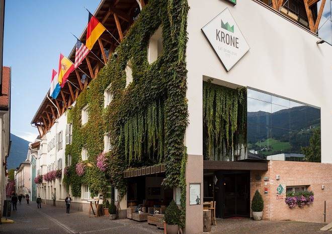 Hotel Krone Eat Drink Stay Image