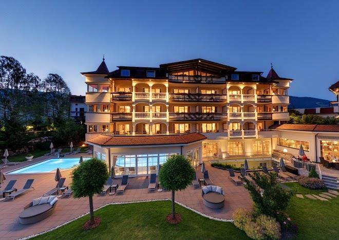 Majestic hotel & spa
