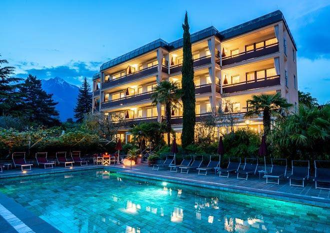 Hotel merano zea curtis