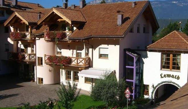 Hotel restaurant lewald