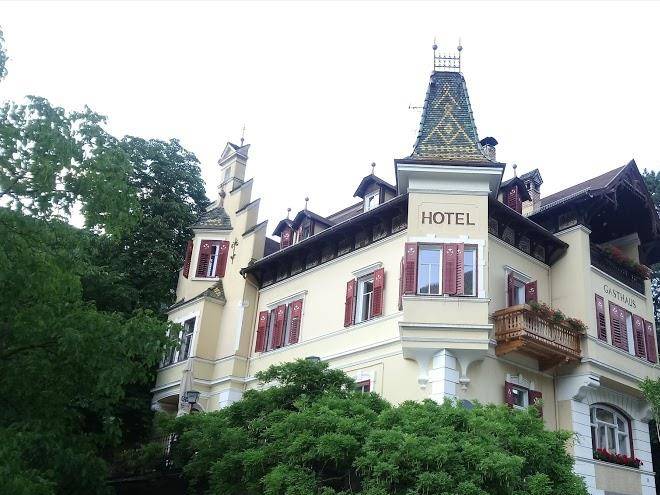 Hotel schlosshof castello