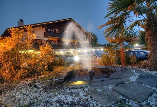 Pension restaurant pizzeria lowen algund