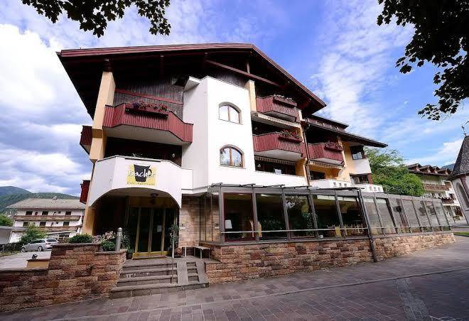 Residence bacher