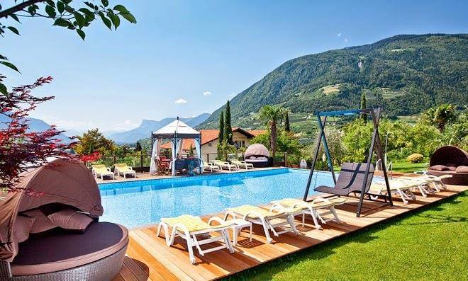 Ruster resort