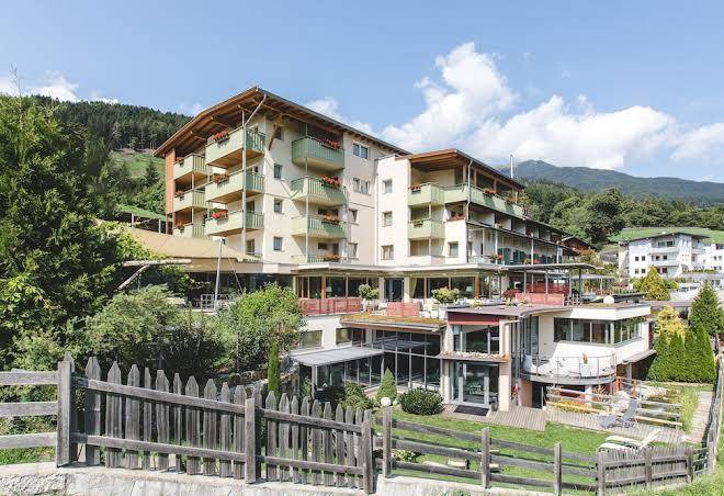 Vinumhotel feldthurnerhof panorama wellness