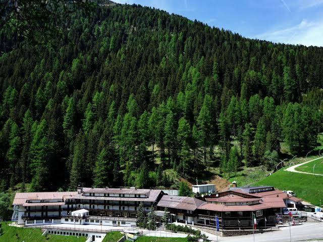 Sport hotel pampeago