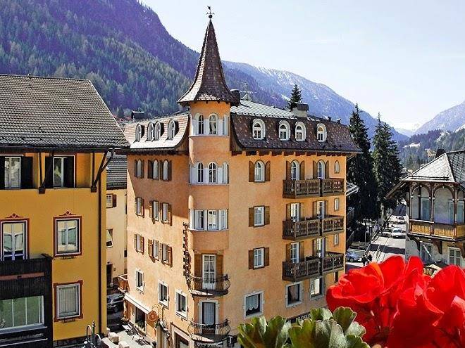 Central hotel