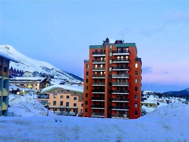 Condominio torre a