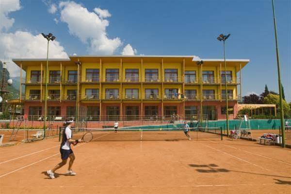 Garda sporting club hotel