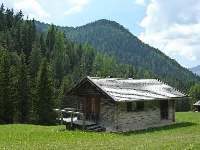 Garni Bernard Pozza Di Fassa Image