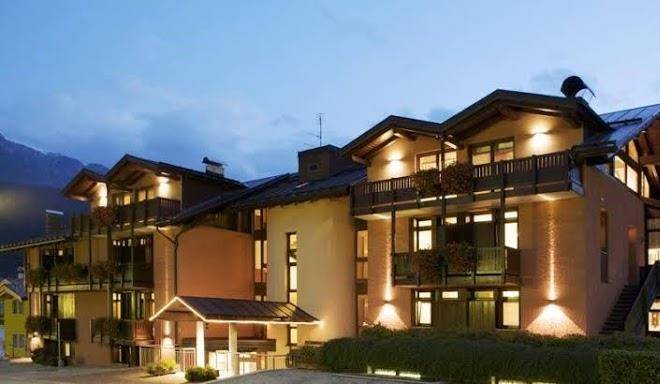 Holiday mountain boutique hotel s