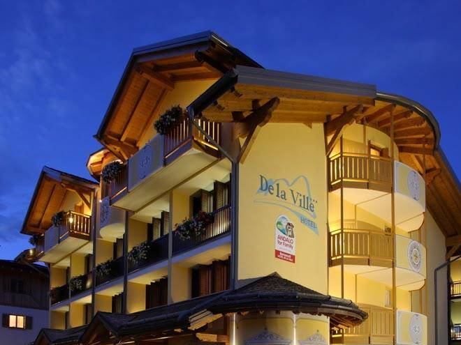 Hotel De La Ville Image