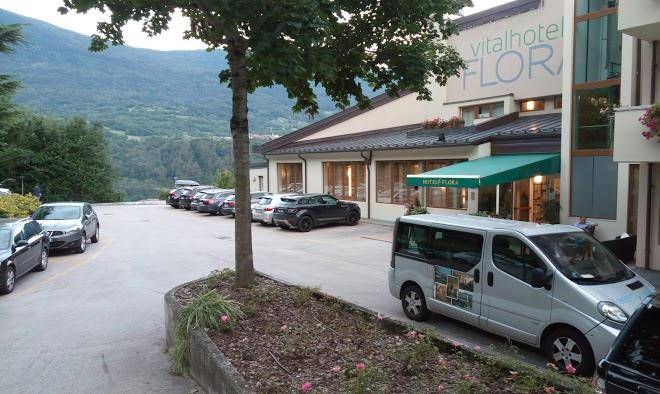 Hotel flora ponte arche