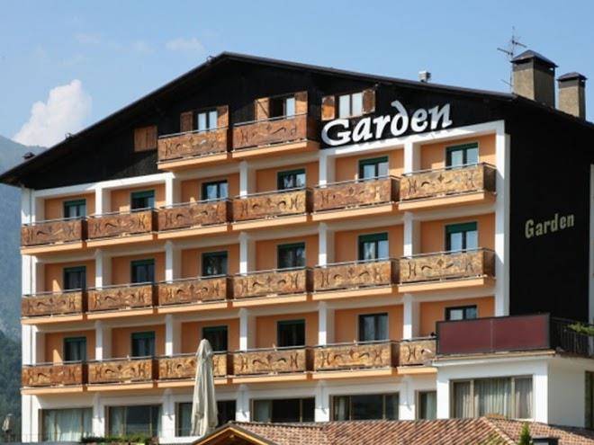 Hotel garden andalo
