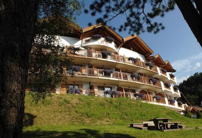 La roccia wellness hotel cavalese trentino