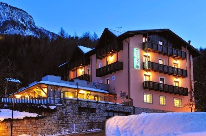 Park Hotel Bellevue Image