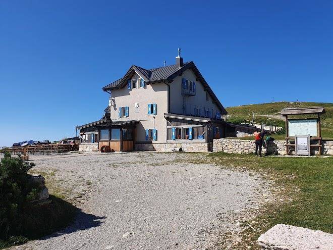 Rifugio damiano chiesa al monte altissimo