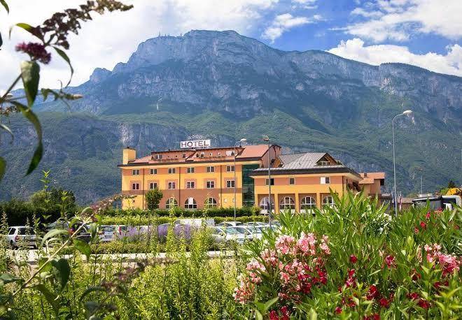 Sartori's hotel