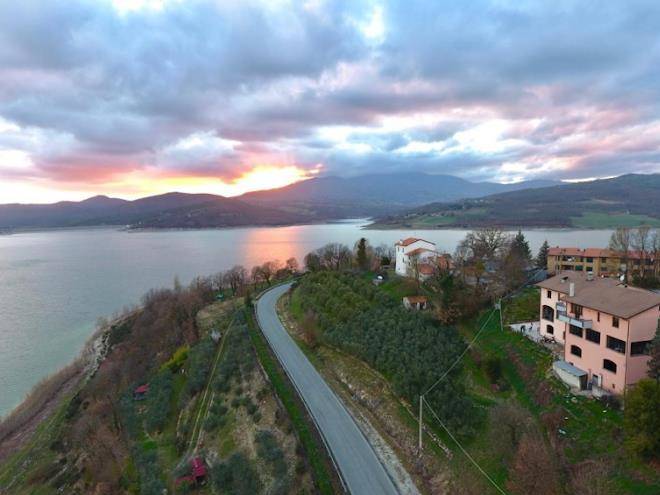 La terrazza sul lago