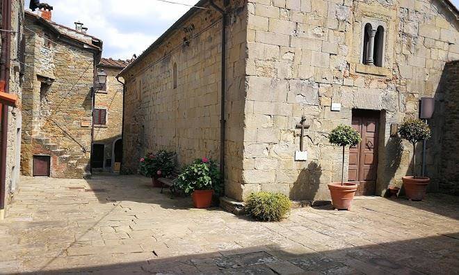 Poggio di loro