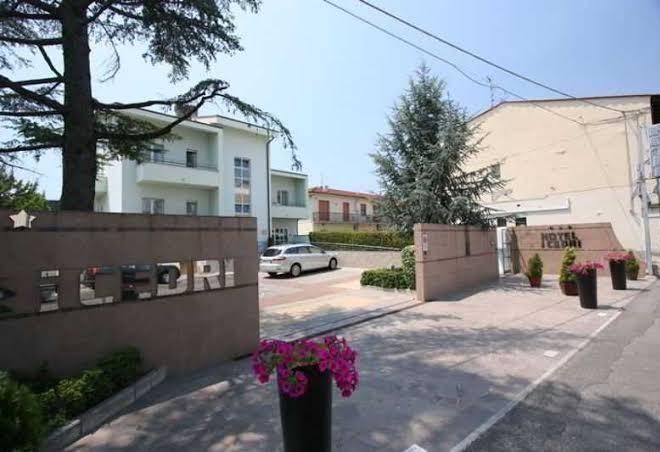 Hotel i cedri