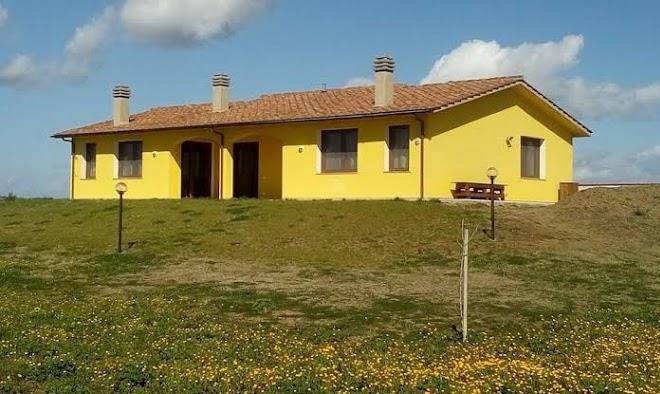 Il chiosco giallo