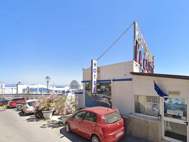 La caletta beach club