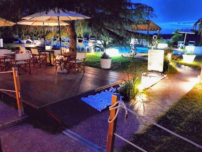 La siegia resort pool & restaurant
