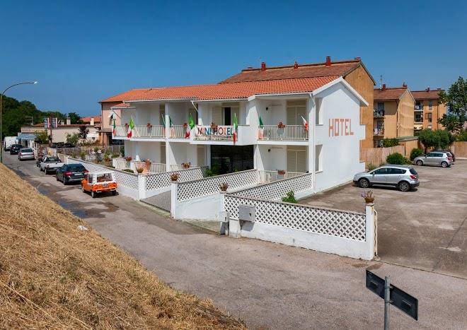 Mini hotel