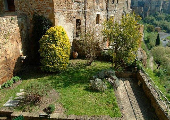 Un giardino nel tufo