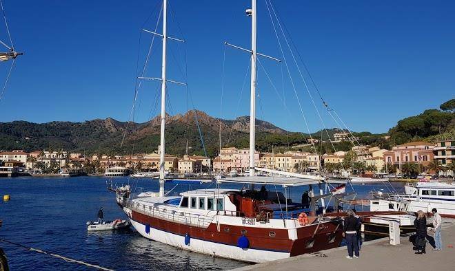 B&b Boat Goldfinger Image