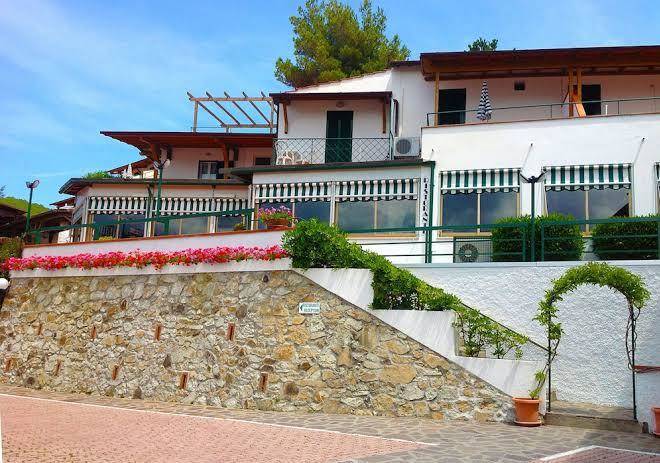 Hotel paradiso