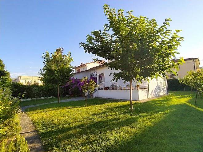 B&b la bouganville sulla francigena
