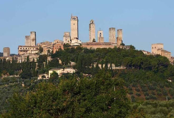 Antico borgo de' frati