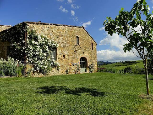 Follonico