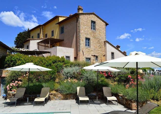 Guardastelle agriturismo and vineyard