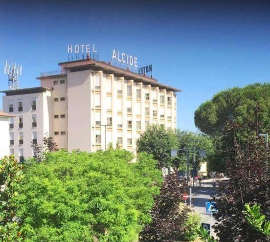 Hotel alcide