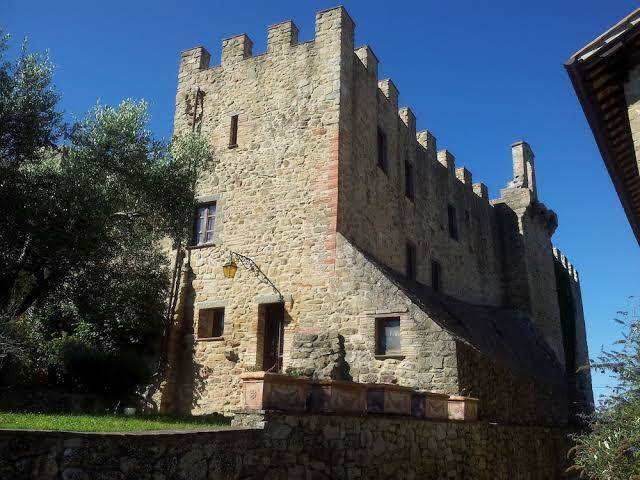 Castello di cisterna umbria