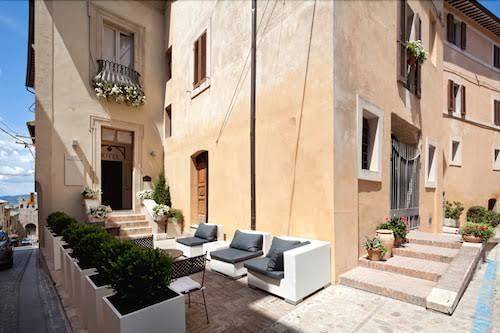 Hotel degli affreschi