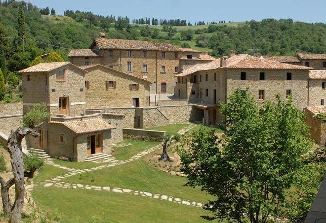 Il borgo di toppo