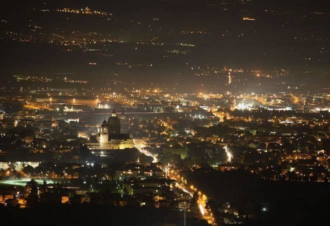 Magnifica Luxury Suites Image