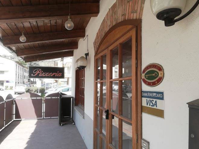 Ristorante pizzeria mencuccio