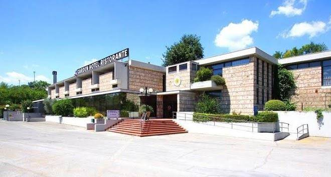 Garden hotel