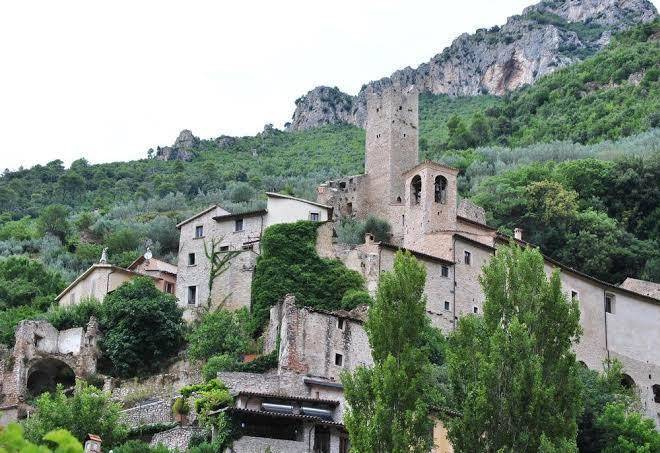 Residenza di paese castello del poggio