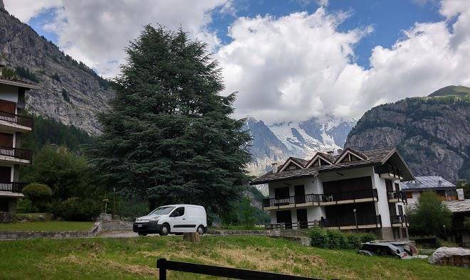 Albergo petit meuble