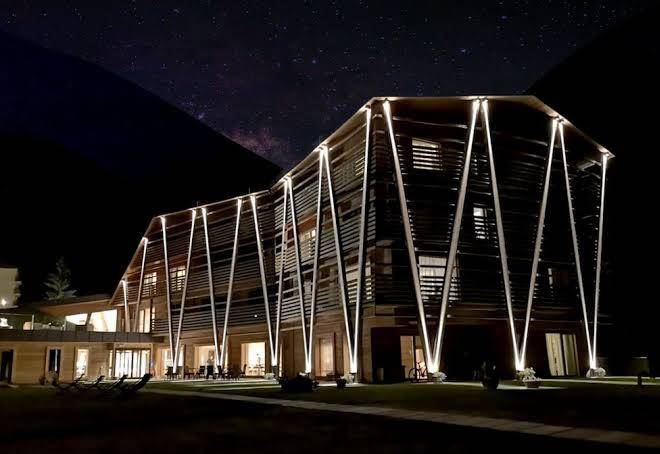 Au charmant petit lac spa & park hotel