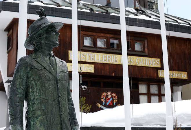 Hotel Des Guides Image