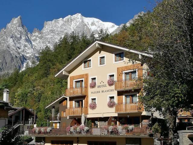 Hotel la vallee blanche courmayeur