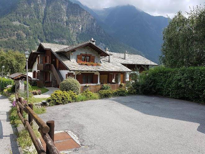 Hotel mont nery